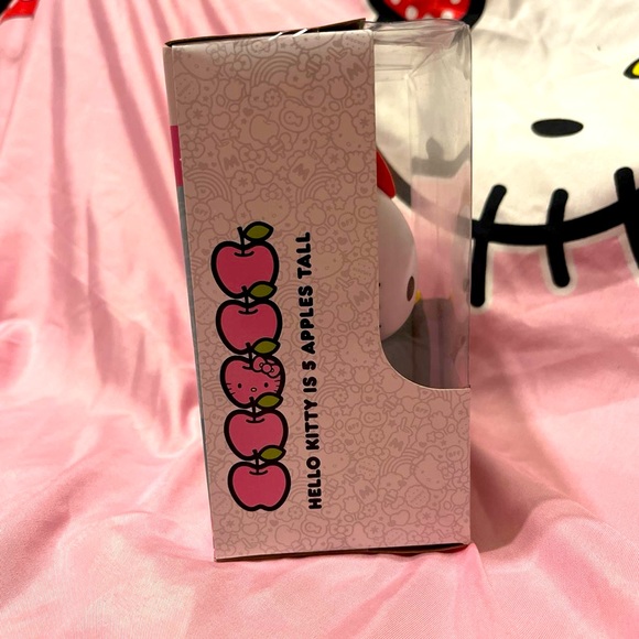 🎄Adorable Hello Kitty Accessorize With Stickers & Bows Styling Figure! - Picture 7 of 9